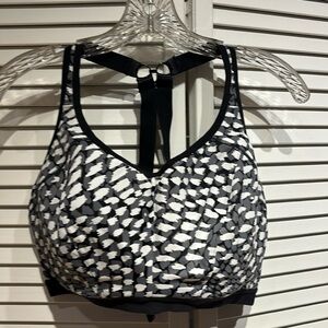 Pour Moi sports bra 40DD some wear